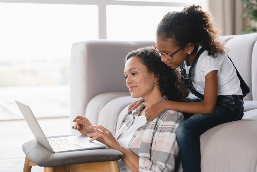 Empowering Single Moms: College & Career Grants for a Brighter Future